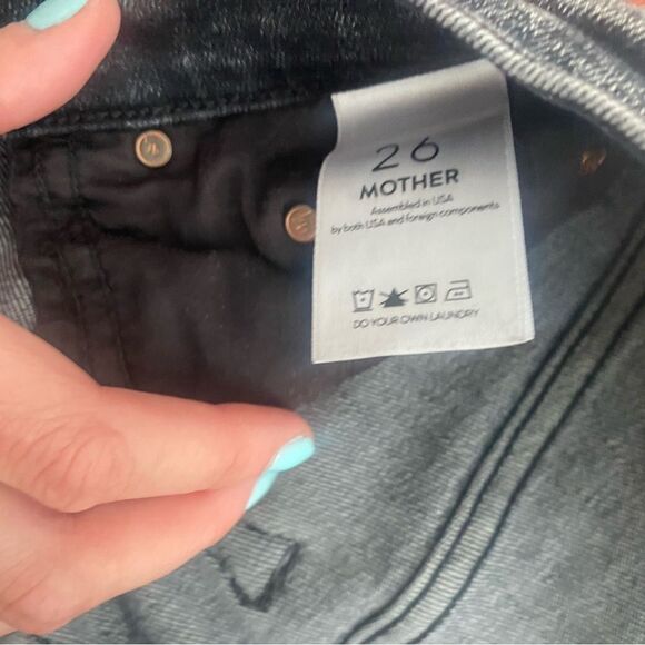 Insider Crop Step Fray - Train Stops Here Acid Wash - Picture 5 of 6